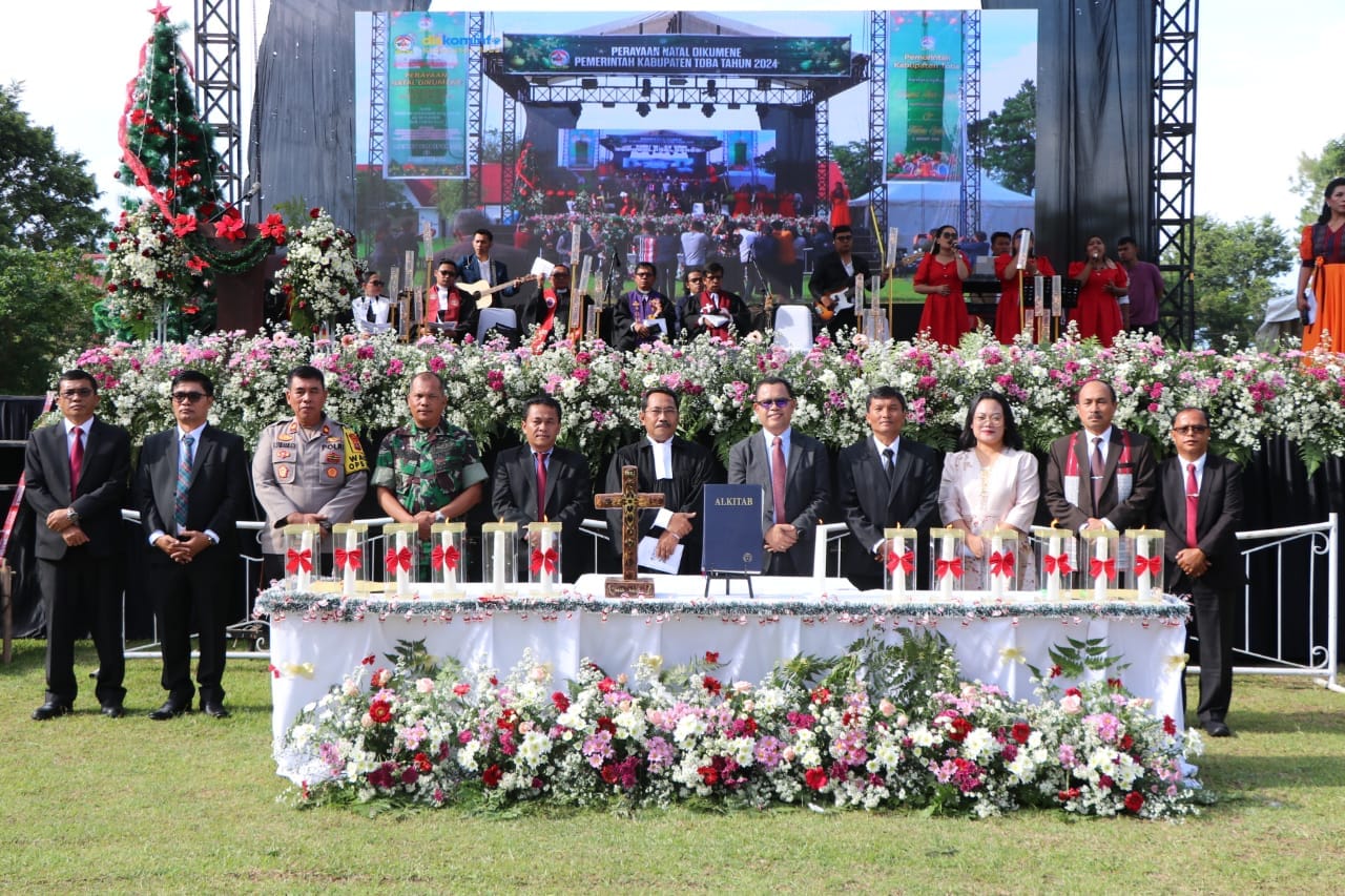 Pesan Natal Oikumene Pemkab Toba ,Mari Sama-sama Sebarkan Kebaikan