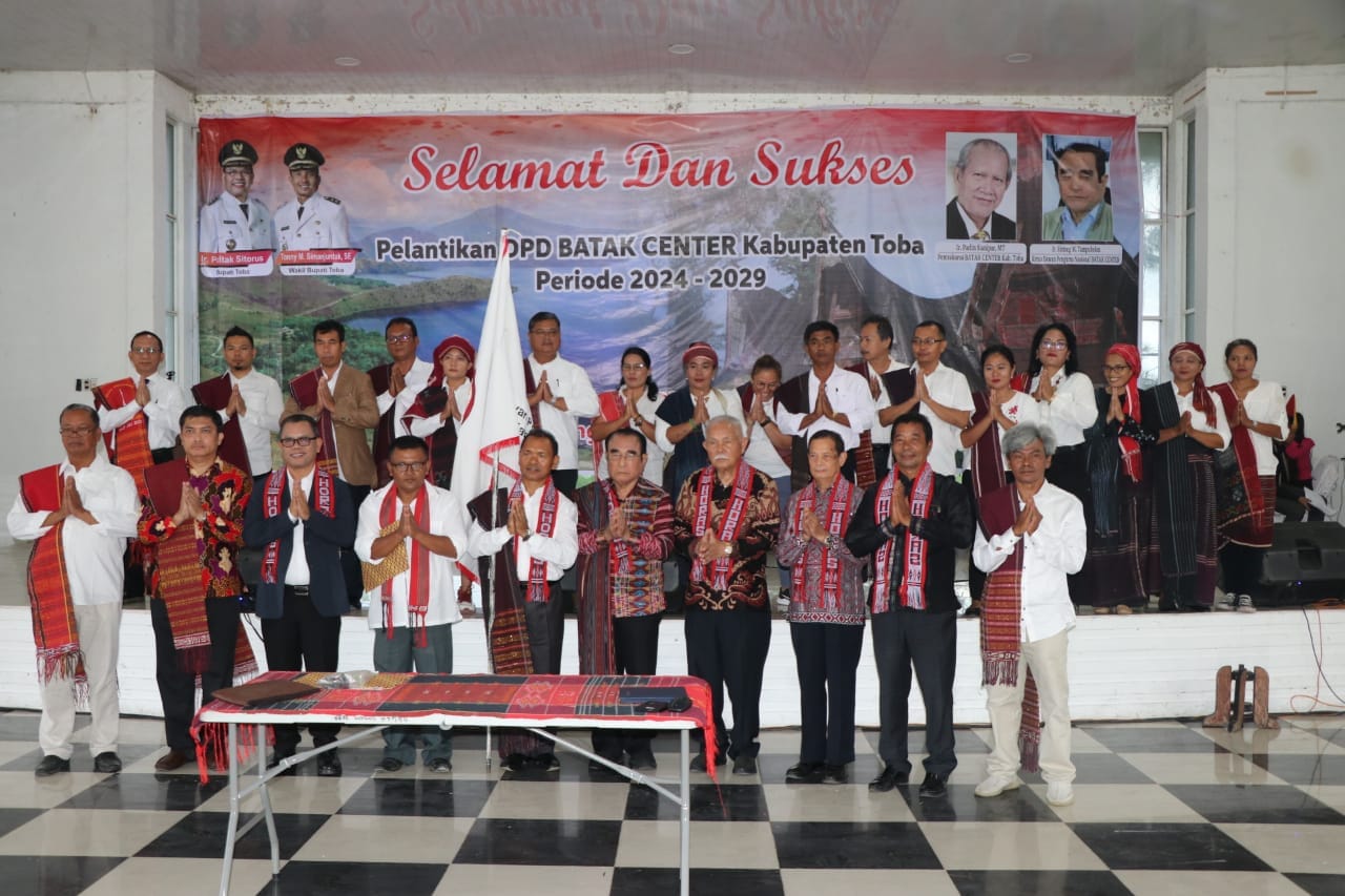 Bupati Toba Ajak Batak Center Bekerjasama Membangun SDM di Toba