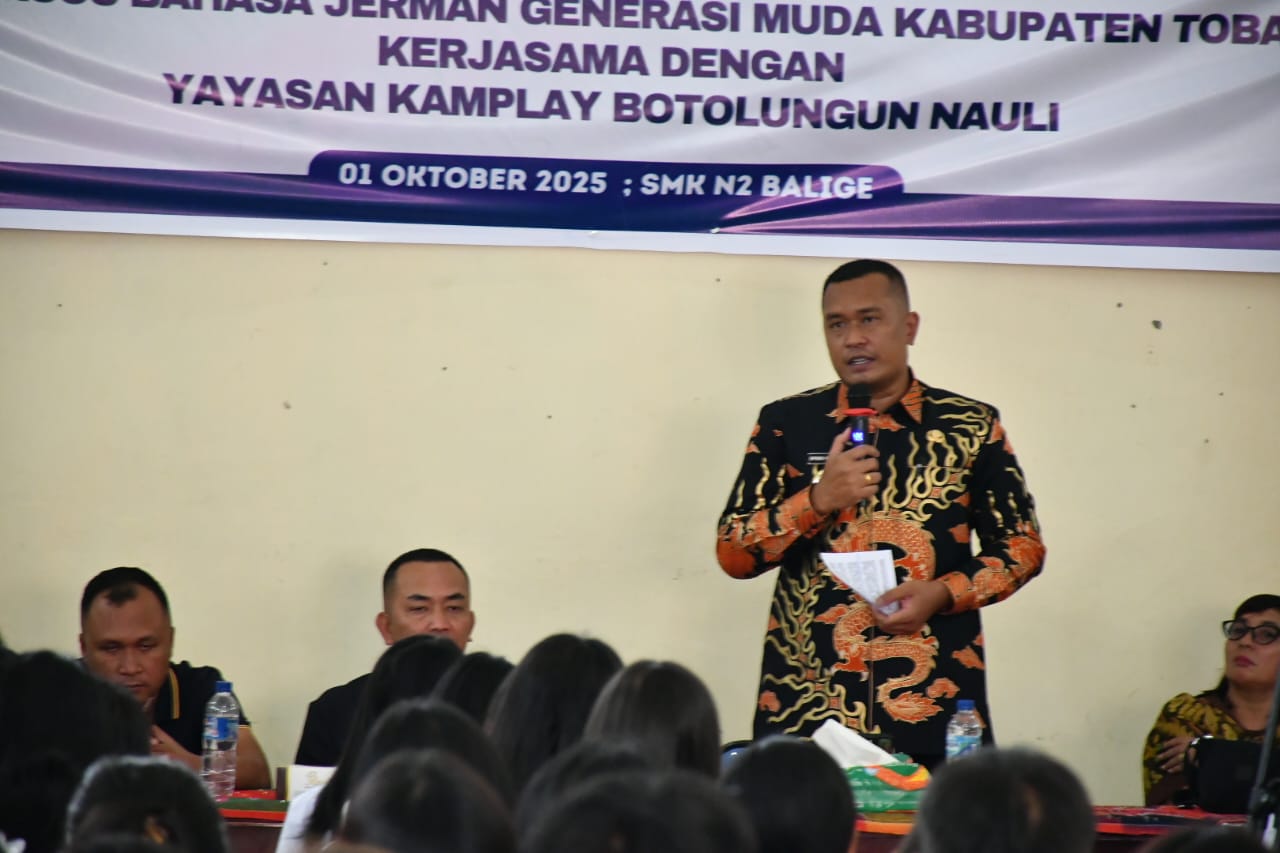 Bupati Toba Membuka Pelatihan Bahasa Jerman Generasi Muda