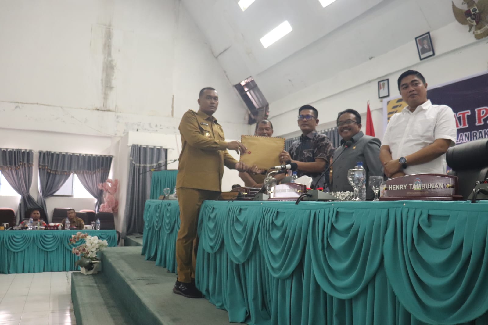 Bupati Toba Sampaikan Nota Pengantar Rencana Pembangunan Jangka Menengah Daerah 2025-2029