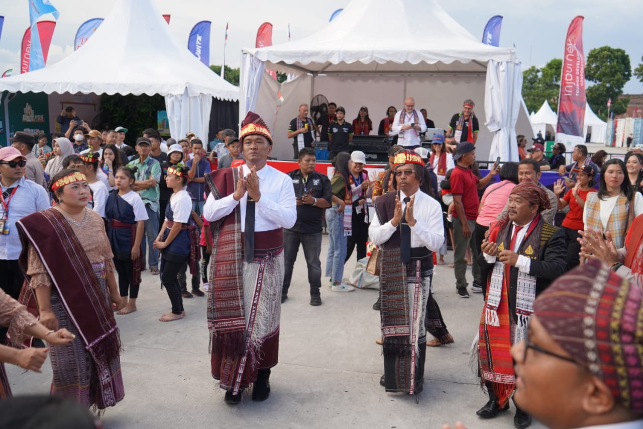 Horas Pesta Rakyat Tidak Sekadar Hiburan, Tetapi Ajang Perkenalan Budaya