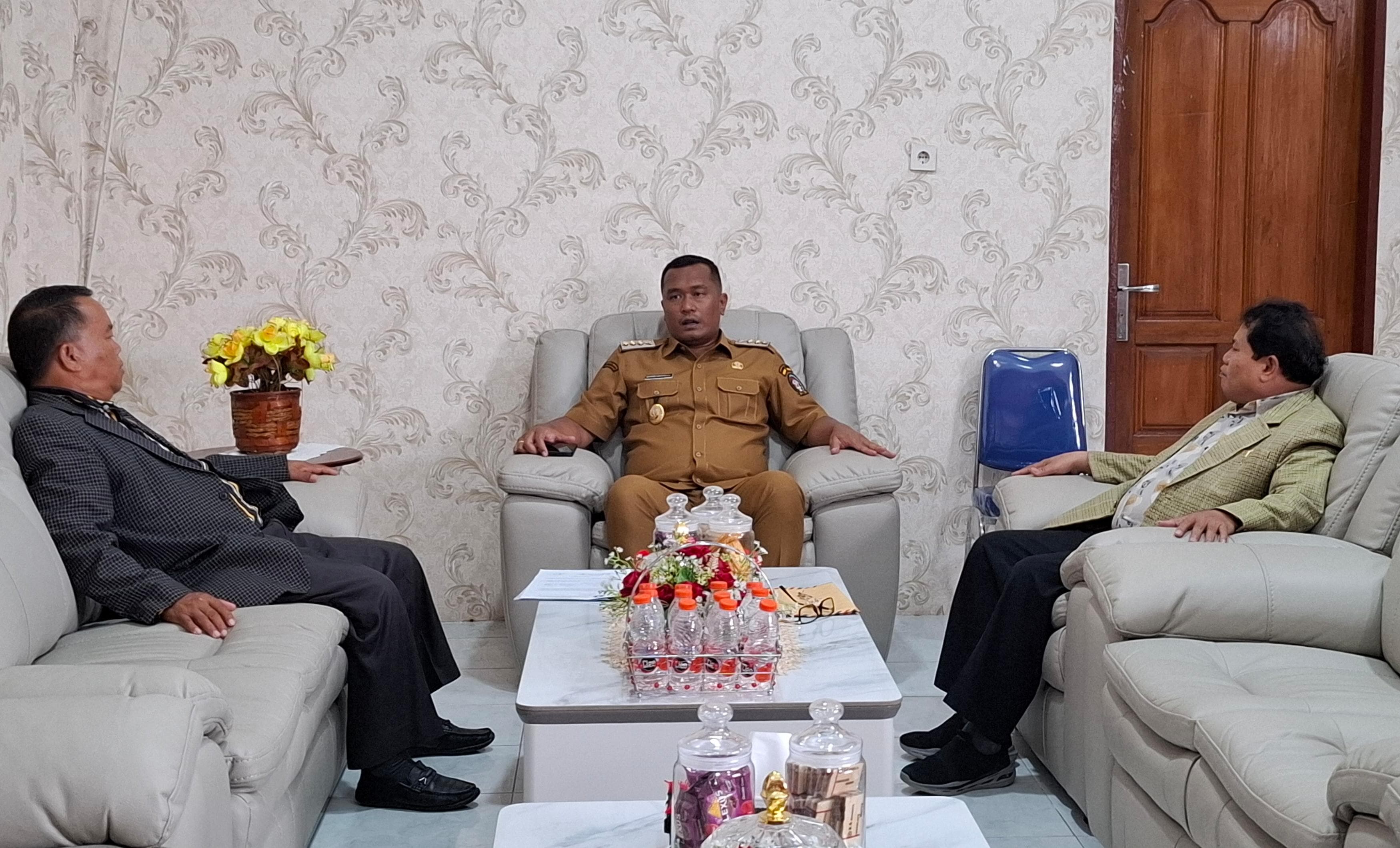 BUPATI TOBA TERIMA AUDIENSI PENGURUS PGPI TOBA