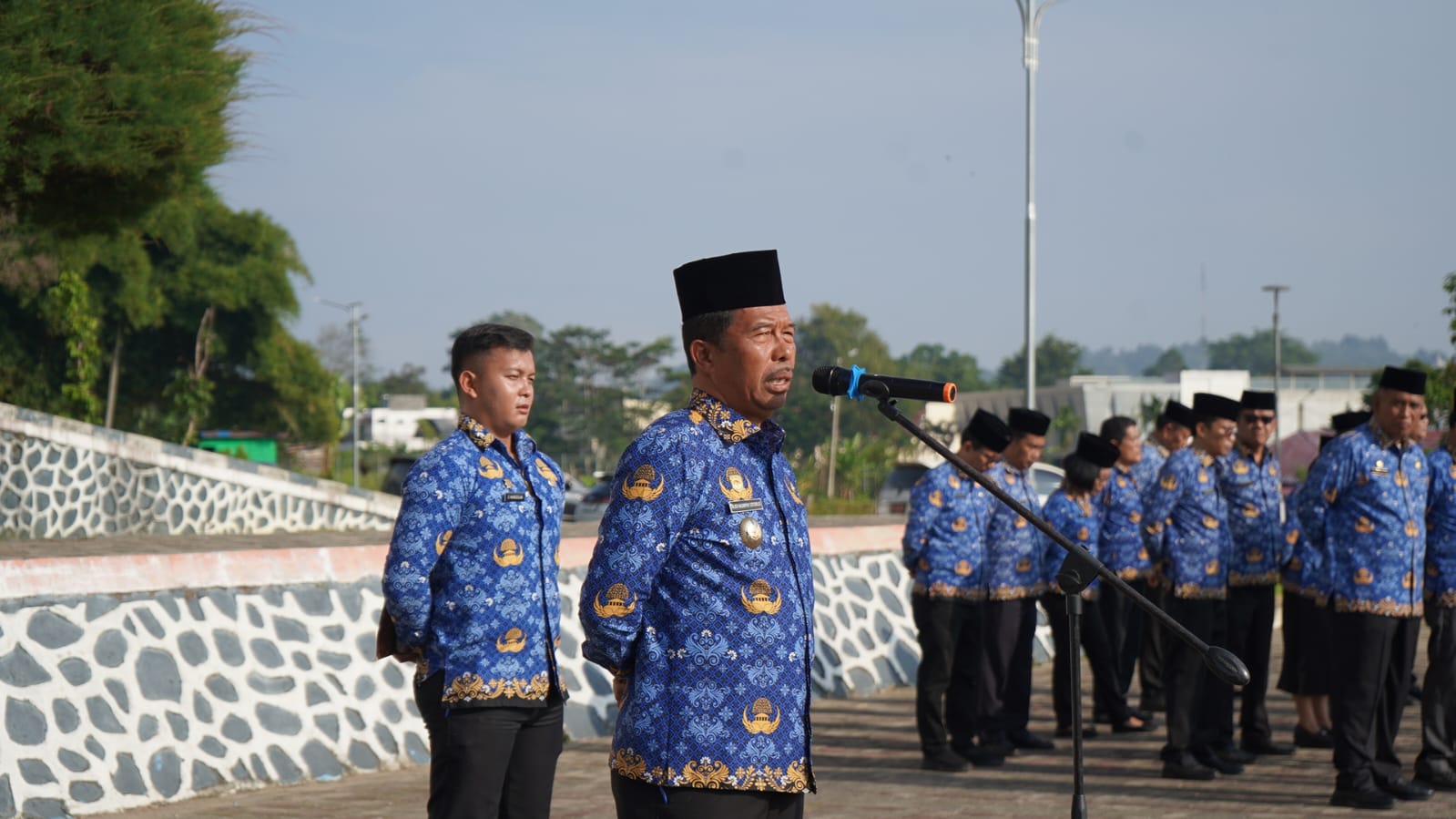 Upacara Hari Kesadaran Nasional, Wabup Toba Tekankan ASN Berperan sebagai Pamong