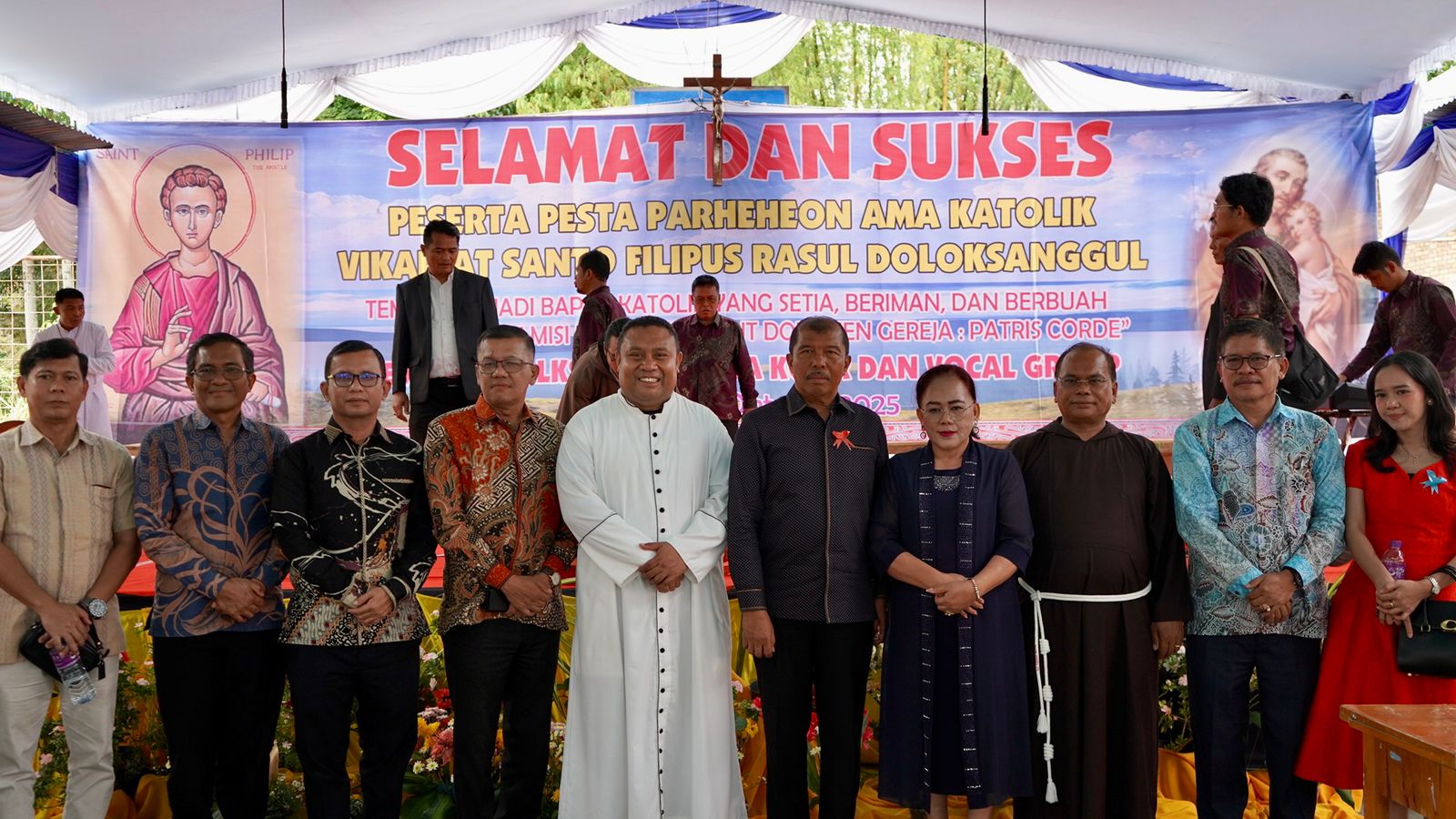 Wabup Toba Hadiri Pesta Parheheon Ama Katolik Vikariat Santo Filipus Rasul Doloksanggul