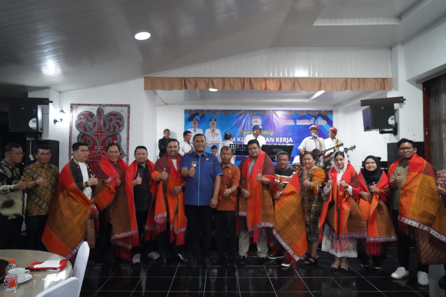 Pemkab Toba Sambut Kedatangan Menteri UMKM, Gubsu dan Komisi VII DPR RI