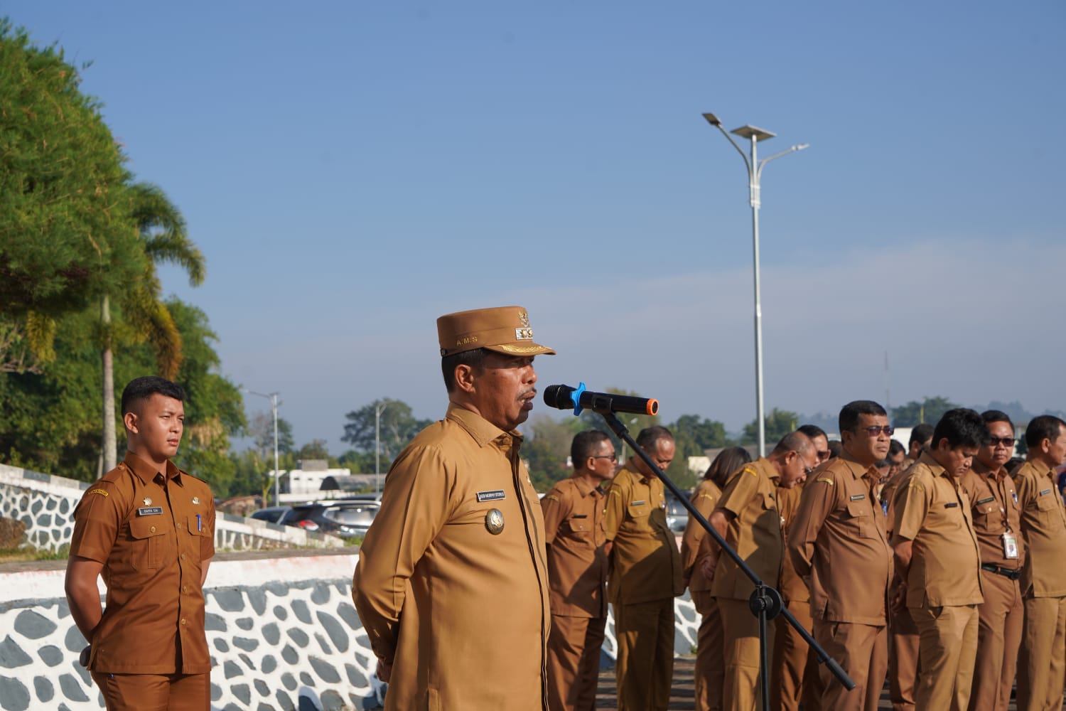 Amanat Wakil Bupati Toba : 'Tetaplah Berada di Tengah Masyarakat'