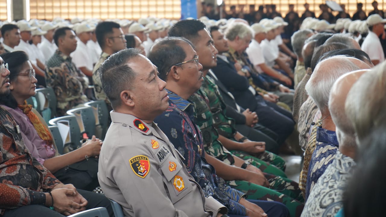 Wakil Bupati Toba Hadiri Pengukuhan Mahasiswa IT Del