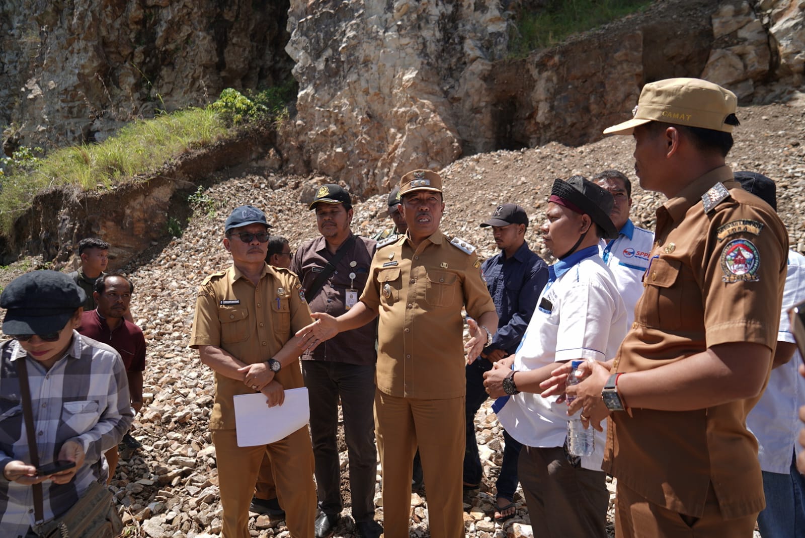 Warga Harapkan Legalitas Tambang Rakyat di Uluan