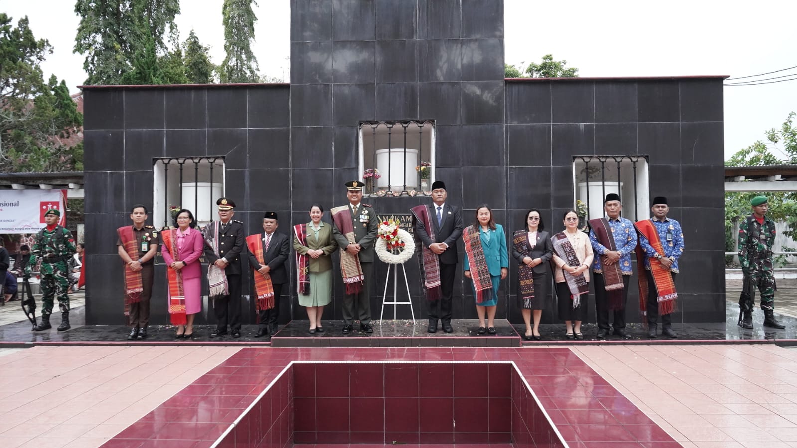 Dandim 0210/TU Pimpin Upacara Peringatan Hari Gugurnya Pahlawan Nasional Raja Sisingamangaraja XII 