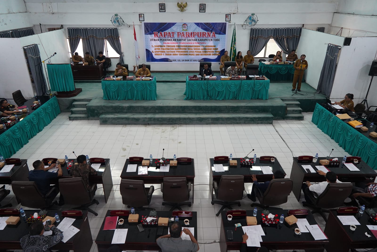 Bupati Toba Sampaikan Nota Pengantar Ranperda Tentang Pertanggungjawaban APBD TA 2025